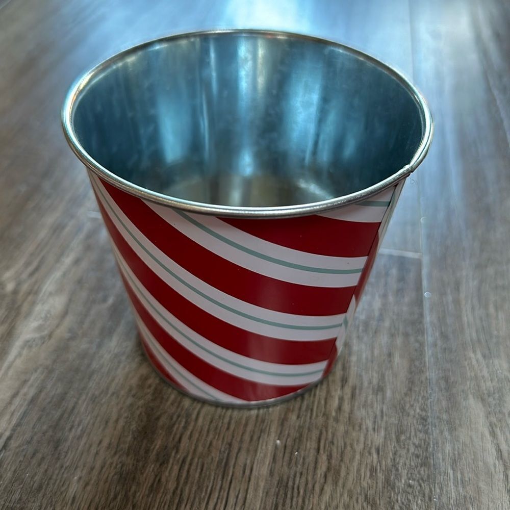 NEW Christmas Noel Oh What Fun Red & White Striped Metal Bucket